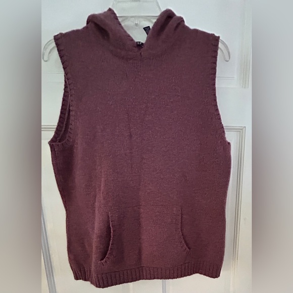 GAP VINTAGE SLEEVELESS SWEATER WITH HOODIE - Picture 3 of 11